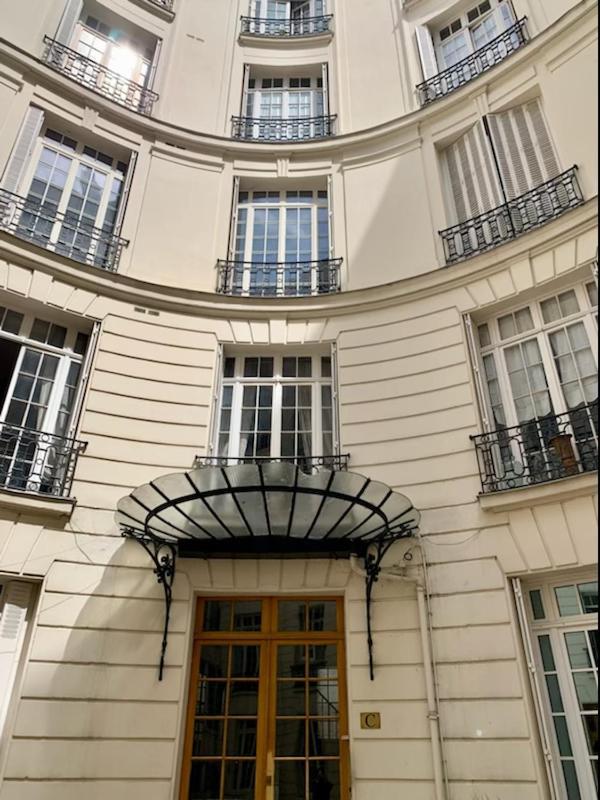 Apartment Incredible Olympic Nest